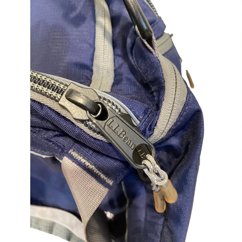 LL Bean Navy Blue Gray‎ Duffle Bag Travel Gym Weekender Carry On Insulated EUC